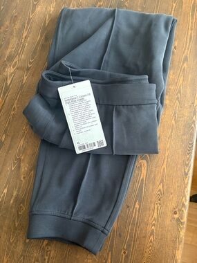 Lululemon softstreme joggers. Slate gray.